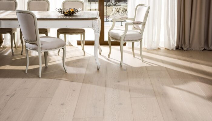 coswick_wide-plank_oak_snowdrop_01-1199x800-1